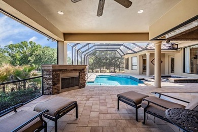 EXQUISITE and professionally decorated, this exceptional Arthur - photo 25