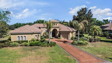 EXQUISITE and professionally decorated, this exceptional Arthur - photo 41