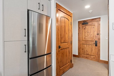 Completely remodeled condo in the Lodge at Osprey Meadows in - photo 6