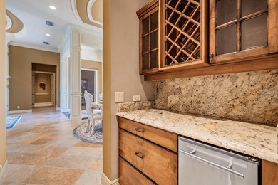EXQUISITE and professionally decorated, this exceptional Arthur - photo 47