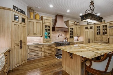Welcome to The Crabapple Cottage, a dreamy craftsman estate - photo 49