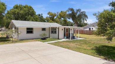 Rare opportunity to own a private retreat with space - photo 3
