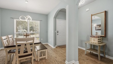 When location is everything! This 3-bed, 2-bath cottage nestled - photo 11