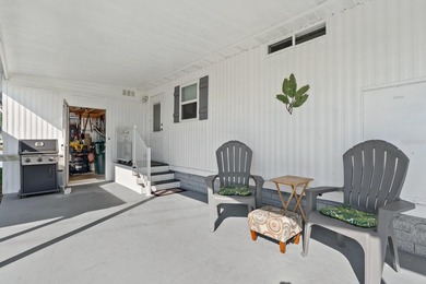 Welcome to Paradise!! Harbor Cove is a premier 55+ WATERFRONT - photo 3