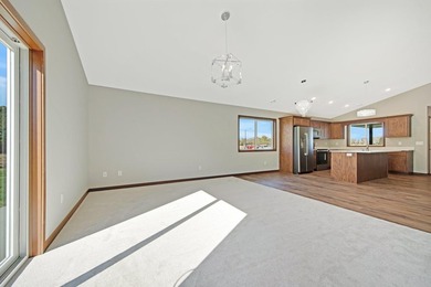 301 Gateway Parkway - photo 14