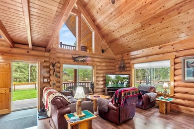 WELL MAINTAINED LOG HOME CLOSE TO LAKE! Two forested lots - photo 15