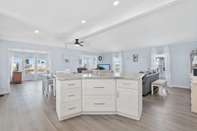 Welcome to Paradise!! Harbor Cove is a premier 55+ WATERFRONT - photo 6