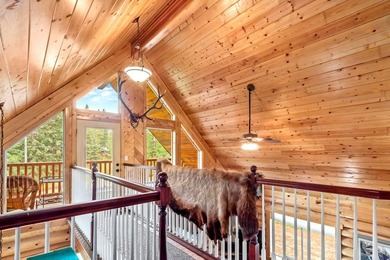 WELL MAINTAINED LOG HOME CLOSE TO LAKE! Two forested lots - photo 17