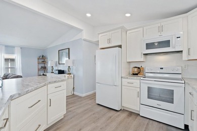 Welcome to Paradise!! Harbor Cove is a premier 55+ WATERFRONT - photo 7