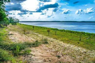 Wake up to breathtaking waterfront views and experience the best - photo 20