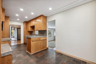 Beautiful 4 Bedroom, 3 Bathroom home located in the heart of - photo 20