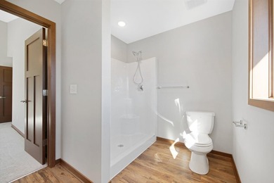 301 Gateway Parkway - photo 22