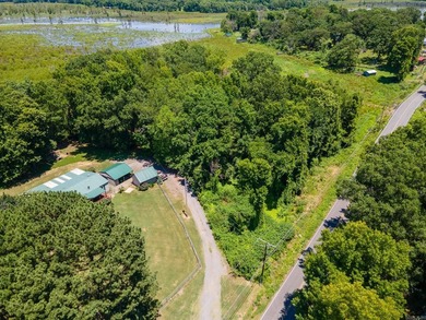 Enjoy lakefront living with this 3 bedroom, 2 bath home, sitting - photo 30