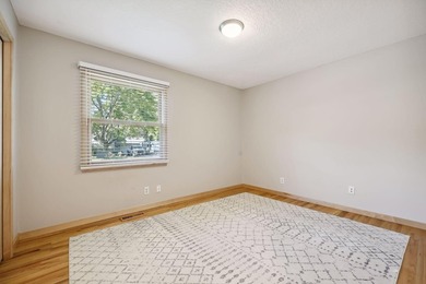 Beautiful 4 Bedroom, 3 Bathroom home located in the heart of - photo 31