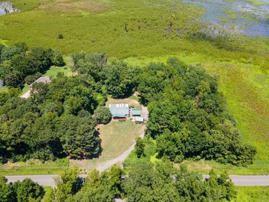 Enjoy lakefront living with this 3 bedroom, 2 bath home, sitting - photo 33