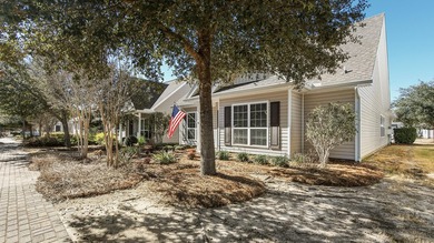 When location is everything! This 3-bed, 2-bath cottage nestled - photo 33