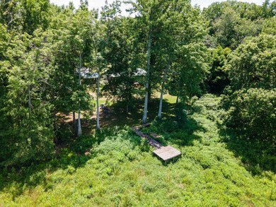 Enjoy lakefront living with this 3 bedroom, 2 bath home, sitting - photo 36