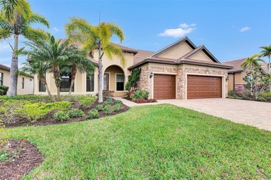 Priced to GO QUICKLY NOW! This FORMER PINNACLE MODEL WITH LOFT - photo 1