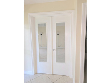 Don't miss this light & bright, spacious, updated CORNER VILLA! - photo 15