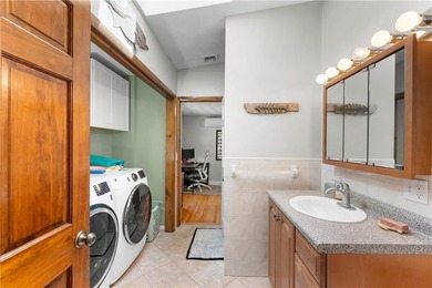 Desirable Governor Francis Farm neighborhood! This - photo 17