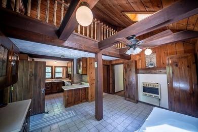 Beautifully kept 2 bed/ 2 1/2 bath mountain home oasis with an - photo 9