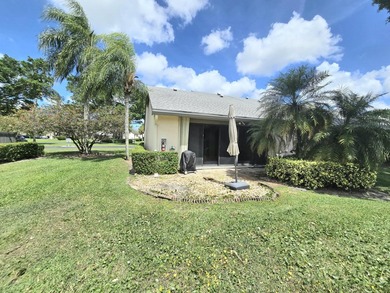 Don't miss this light & bright, spacious, updated CORNER VILLA! - photo 19