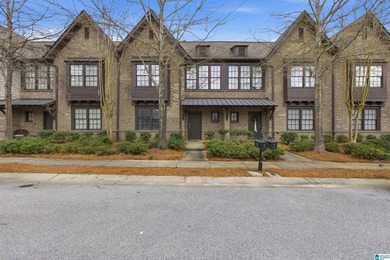 Phenomenal townhome in Inverness Cove that is move-in ready! - photo 2