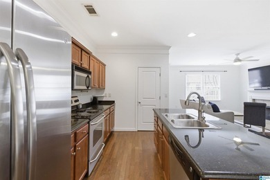 Phenomenal townhome in Inverness Cove that is move-in ready! - photo 8
