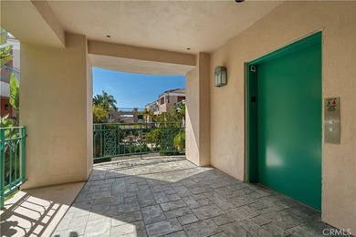 Just up the street from the Bolsa Chica Wetlands, Huntington - photo 34