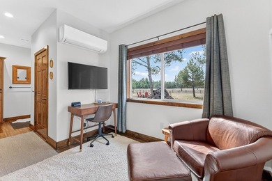 The perfect blend of mountain and modern features! This newer 3 - photo 10