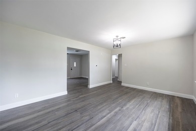 A rare opportunity to own a Lake home where your backyard - photo 6