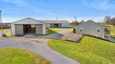 Welcome to an exceptional opportunity to own a well-appointed - photo 20