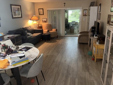 55 plus PRIME location, first floor with the view of an - photo 24