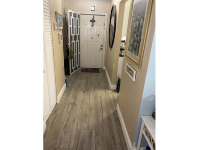 55 plus PRIME location, first floor with the view of an - photo 25