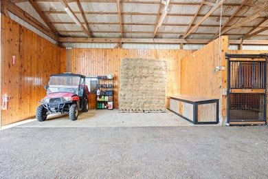 Welcome to an exceptional opportunity to own a well-appointed - photo 28