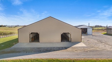 Welcome to an exceptional opportunity to own a well-appointed - photo 30