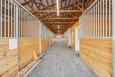 Welcome to an exceptional opportunity to own a well-appointed - photo 32