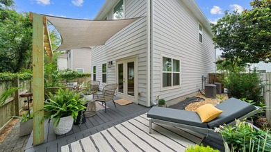 Welcome to 130 Mosaic Oaks Circle, an impeccable 3-bedroom, 2 - photo 38
