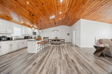 Welcome to an exceptional opportunity to own a well-appointed - photo 50