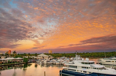 The pinnacle of waterfront luxury in this reimagined 4,000+ SF - photo 1