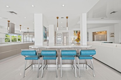 The pinnacle of waterfront luxury in this reimagined 4,000+ SF - photo 9