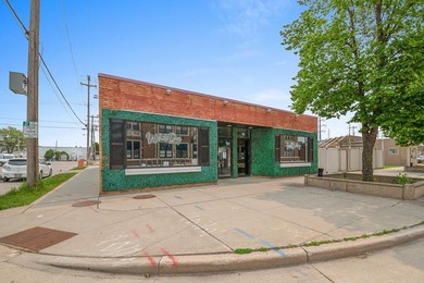 Fox River - Brown County Commercial For Sale in Green Bay Wisconsin