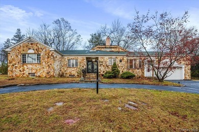 Welcome to this Sprawling Ranch in the Prestigious Village of - photo 1