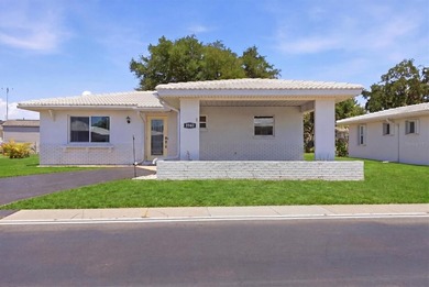 Virtually Staged. Move-in ready and extensively renovated, this - photo 5