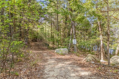 LOCATION, LOCATION, LOCATION!!! Tucked away in a peaceful - photo 16