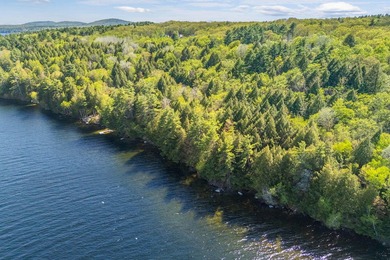LOCATION, LOCATION, LOCATION!!! Tucked away in a peaceful - photo 19