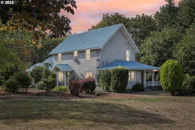 (private lake, pond, creek) Home For Sale in Mulino Oregon