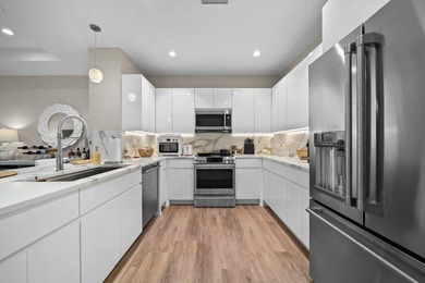 Experience premium Florida living at Sailfish Cove in this - photo 7