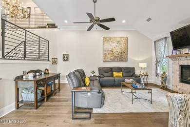 Beautiful Custom Built Home only 6 years old with Chef's Kitchen - photo 9
