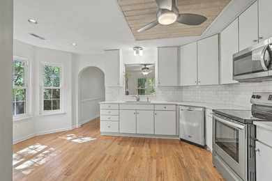 Welcome to 1759 Crystal Lake. Positioned along a scenic tidal - photo 15